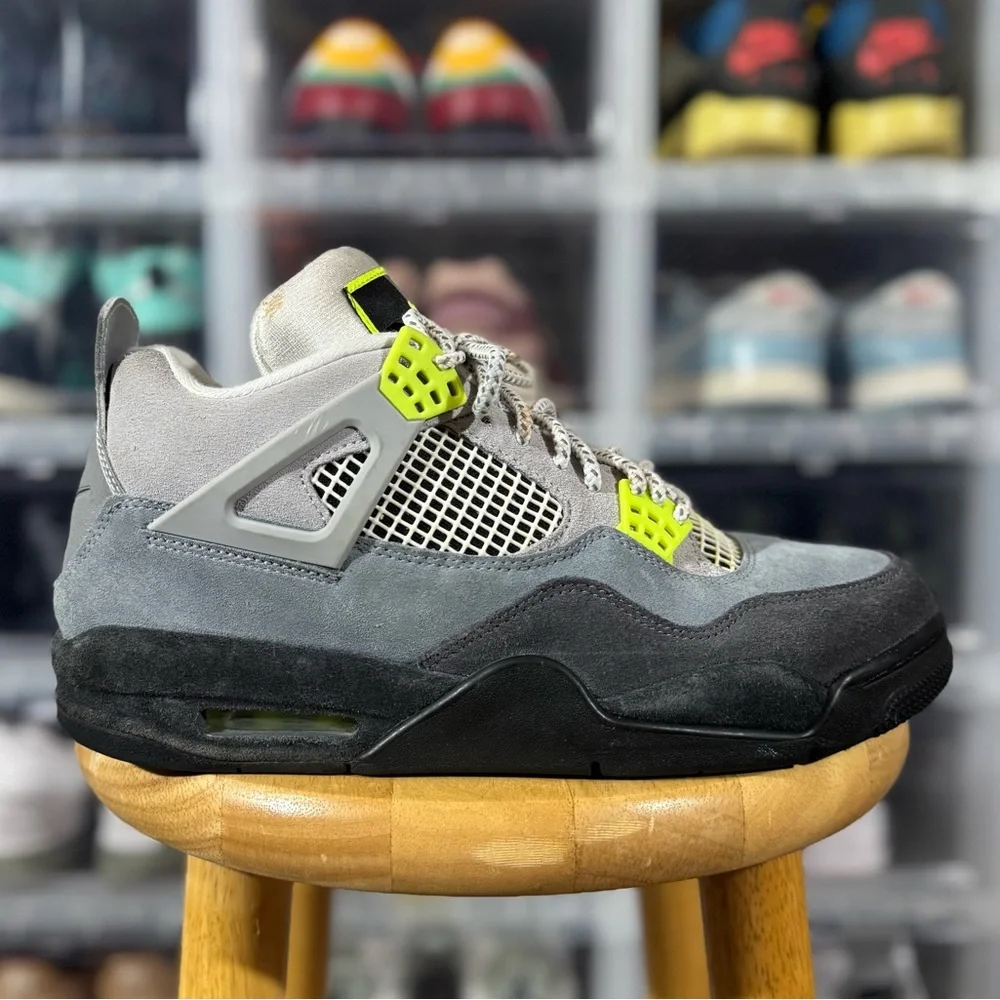 Jordan 4 Retro Se “Neon 95”